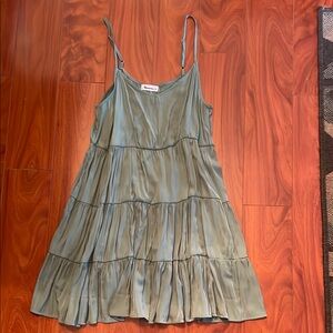 Elegant Green Midi Dress